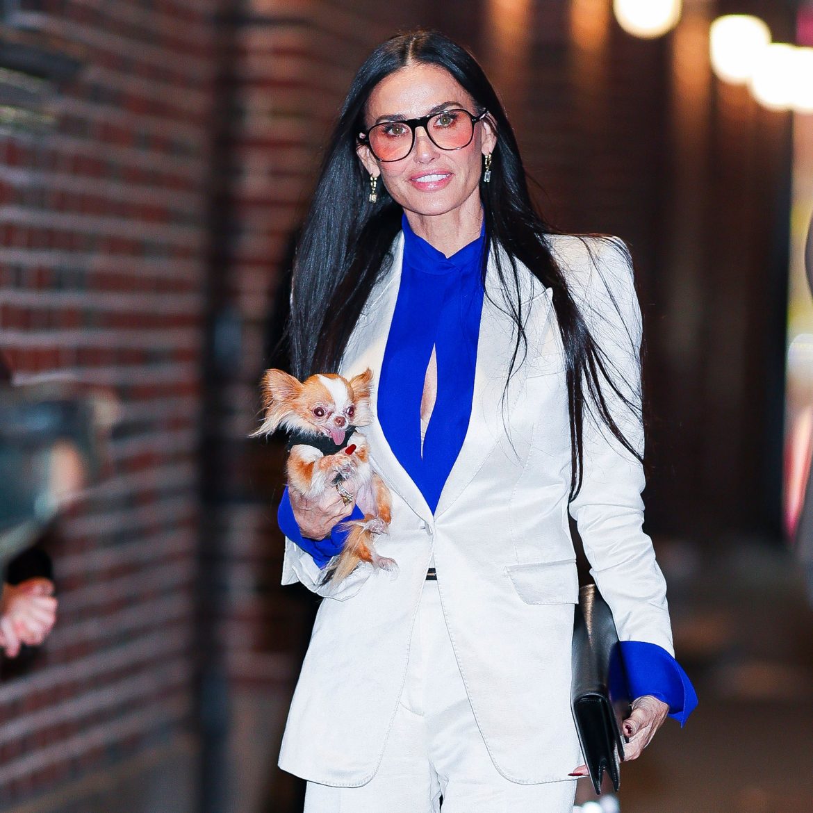 ​Demi Moore cumple 63 años: un rancho en compañía de sus perros, baños en el agua helada del río y una amistad de 40 años con Laura Day, la vidente de las celebrities 