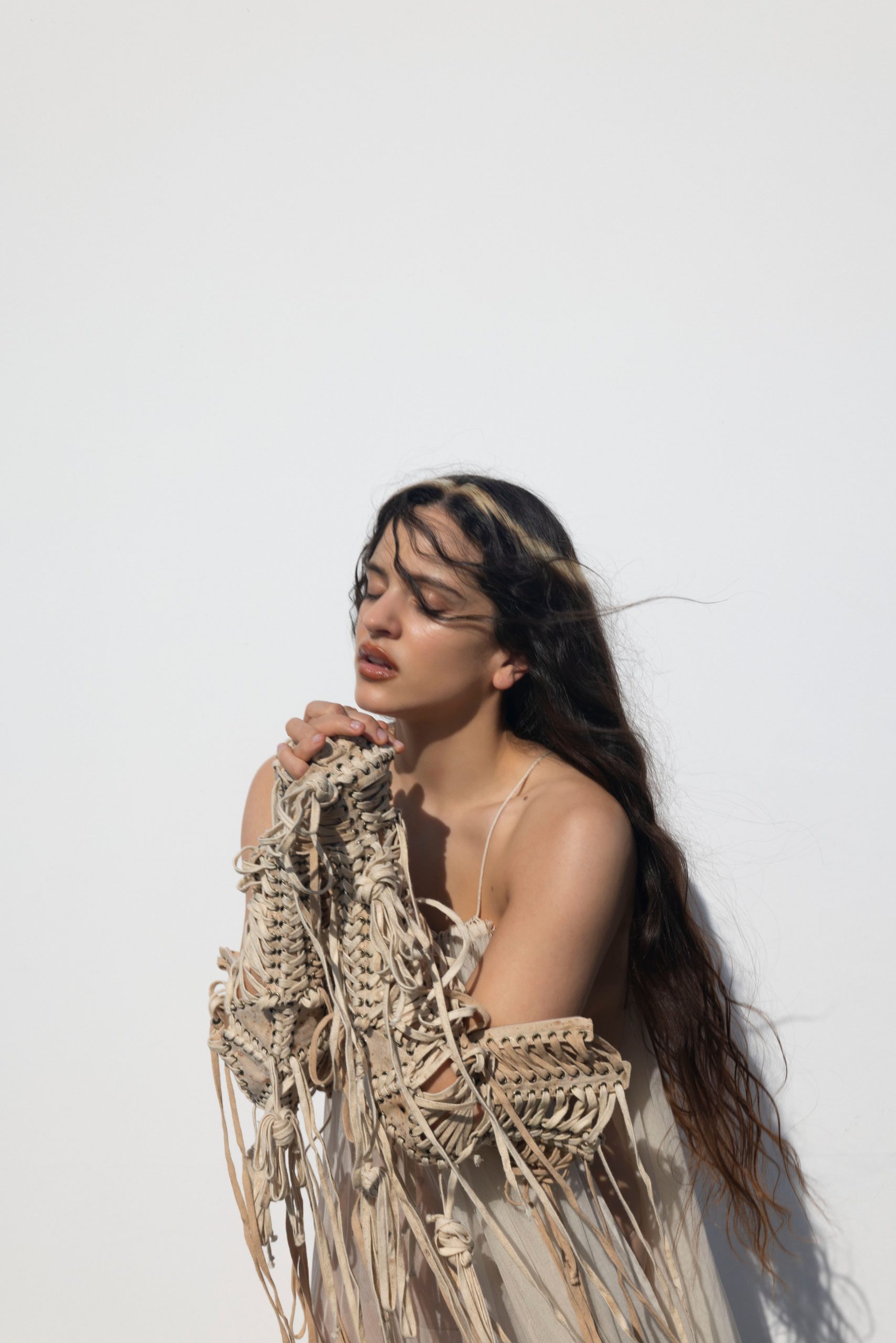 Rosalía de Palermo, la santa que eligió a dios antes que a su prometido y a través de la que Rosalía relata su ruptura con Rauw Alejandro en Focu ‘ranni: “Quería ir de blanco pero terminé de violeta”