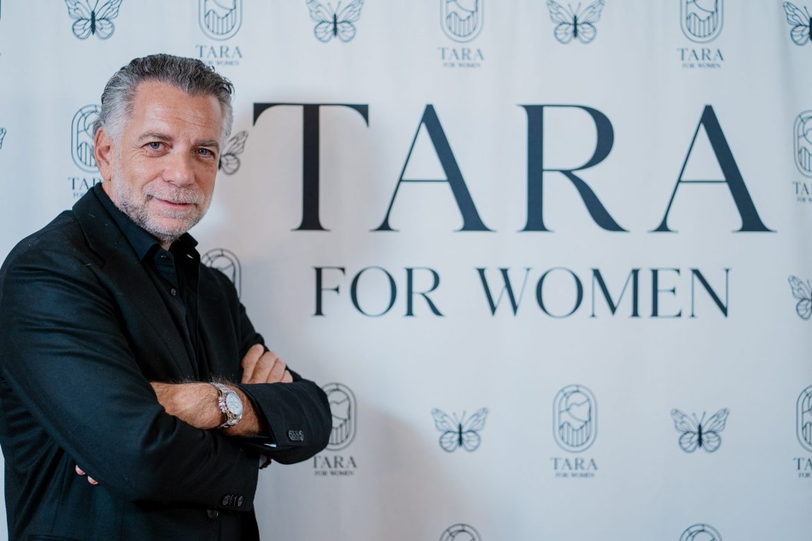 ​Bill Saad: «Hace cuatro años algo dentro de mí me hizo pensar en la imagen de mi hija y que si siguiera viva, me gustaría que tuviera las mismas oportunidades que mis dos hijos. Por eso cree Tara For Women» 