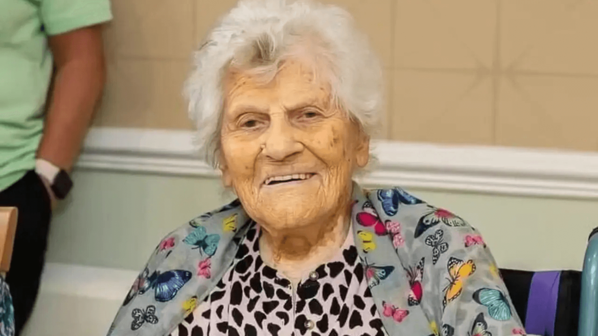 El secreto de Ethel Caterham a sus 116 años: ‘Nunca discuto con nadie; escucho y hago lo que me gusta’