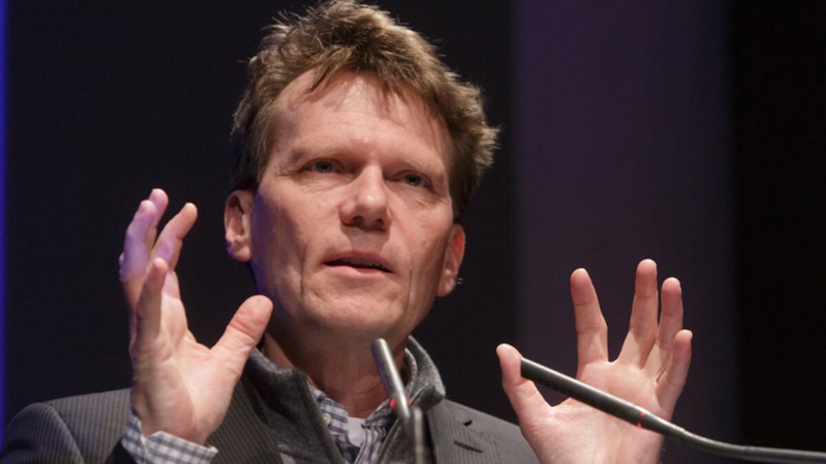 Hartmut Rosa, filósofo, “Vivimos tan acelerados que perdemos el contacto con la vida”