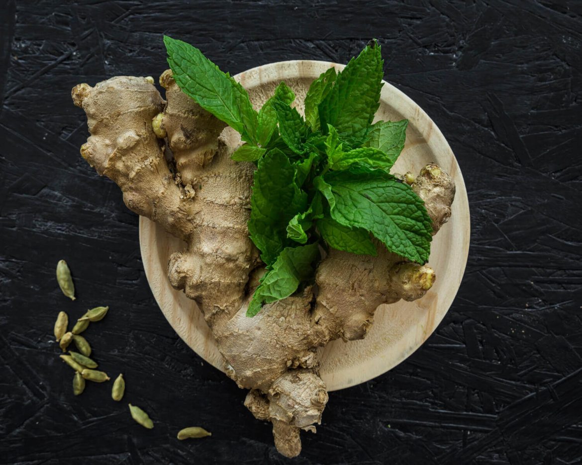 Descubre la infusión de jengibre y menta que alivia la pesadez después de las comidas