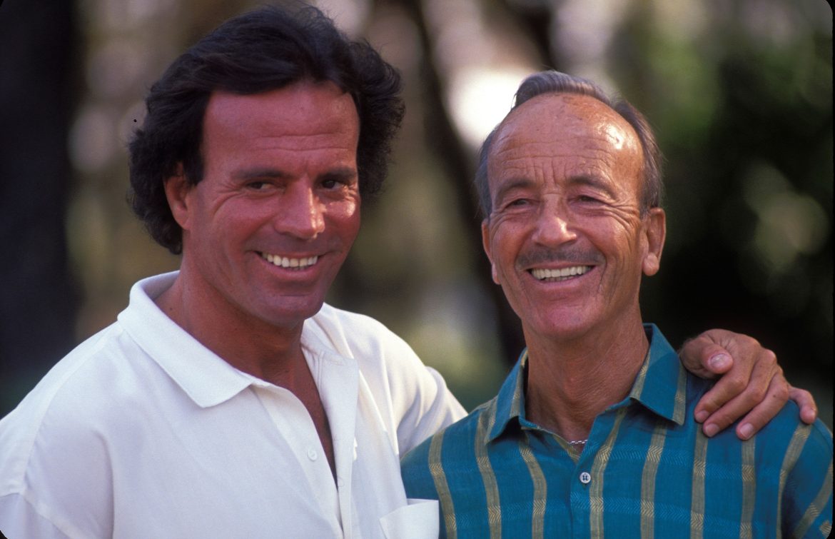 ​20 años sin el doctor Iglesias Puga, “Papuchi”, el hombre simpático, suertudo y que vivió “enamorado de todas las mujeres con la salvedad notable de la suya” 