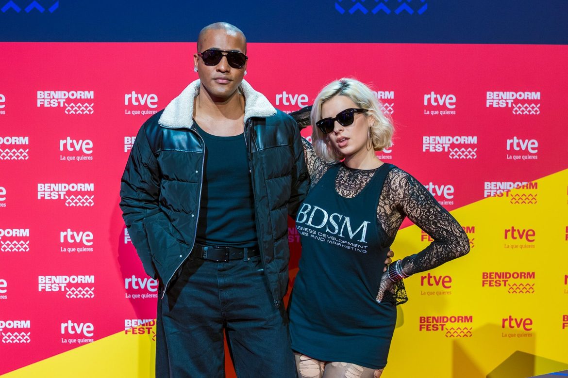 ​Dora Postigo, dispuesta a conquistar el Benidorm Fest: quién es Marlon Collins, el artista cubano que busca inspiración en David Bowie y sueña con trabajar con James Blake 