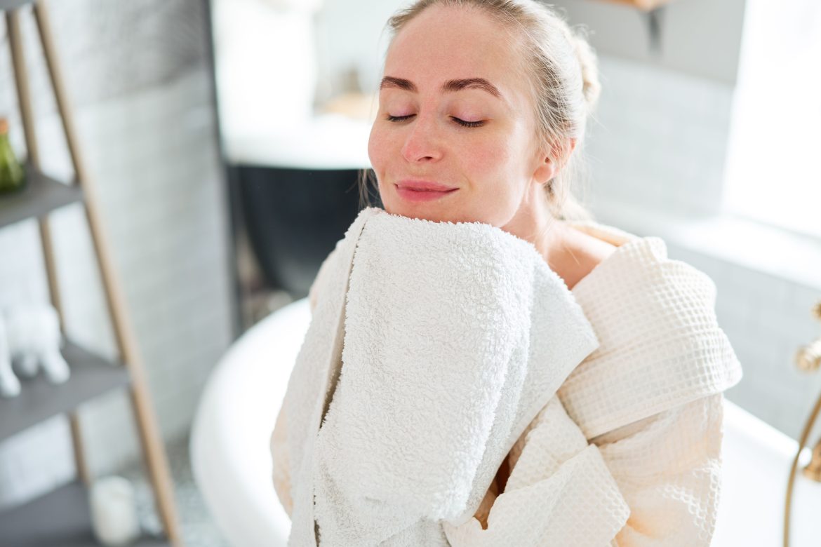 ​Los 10 segundos decisivos en la limpieza del rostro para que no se deshidrate la piel 