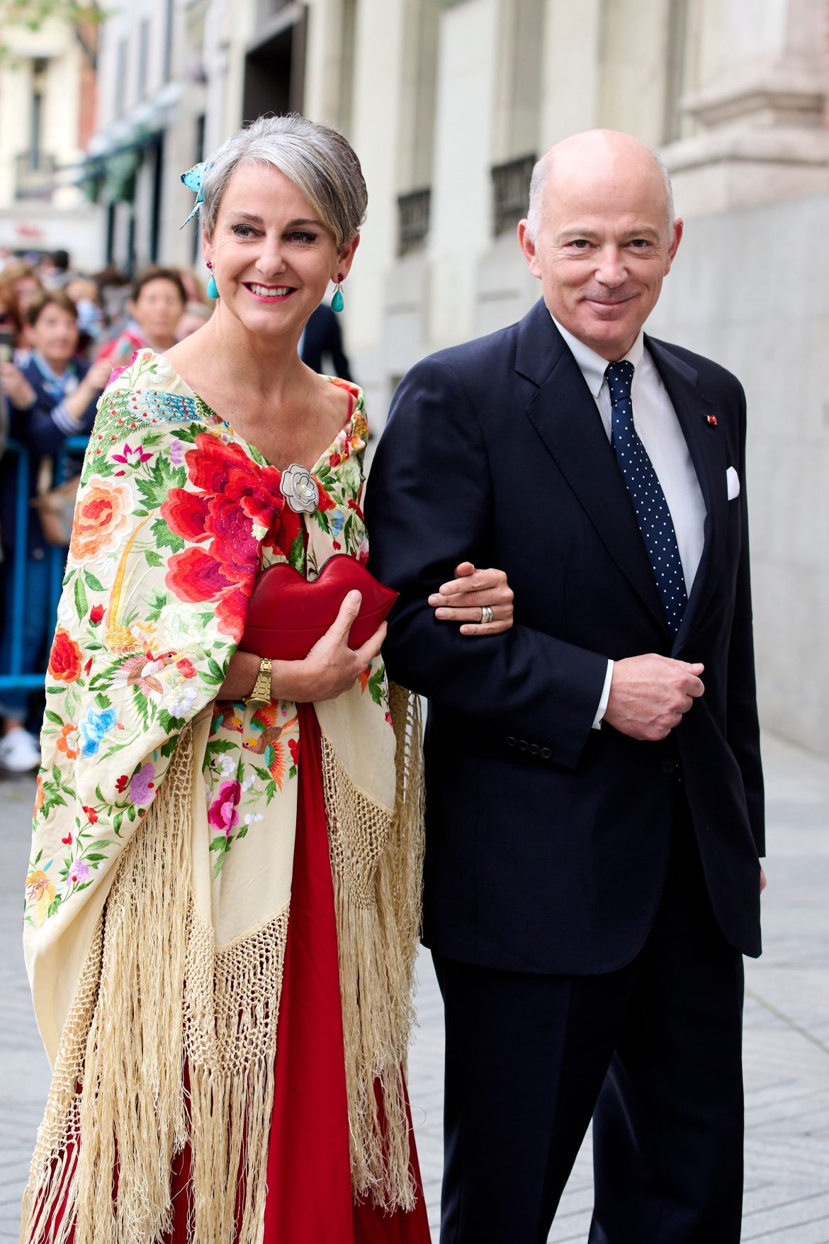 ​Kubrat de Bulgaria celebra su 60º cumpleaños: cirujano 12 horas al día, un gran sentido del humor y un regalo de infancia con el que ya apuntaba maneras como médico 