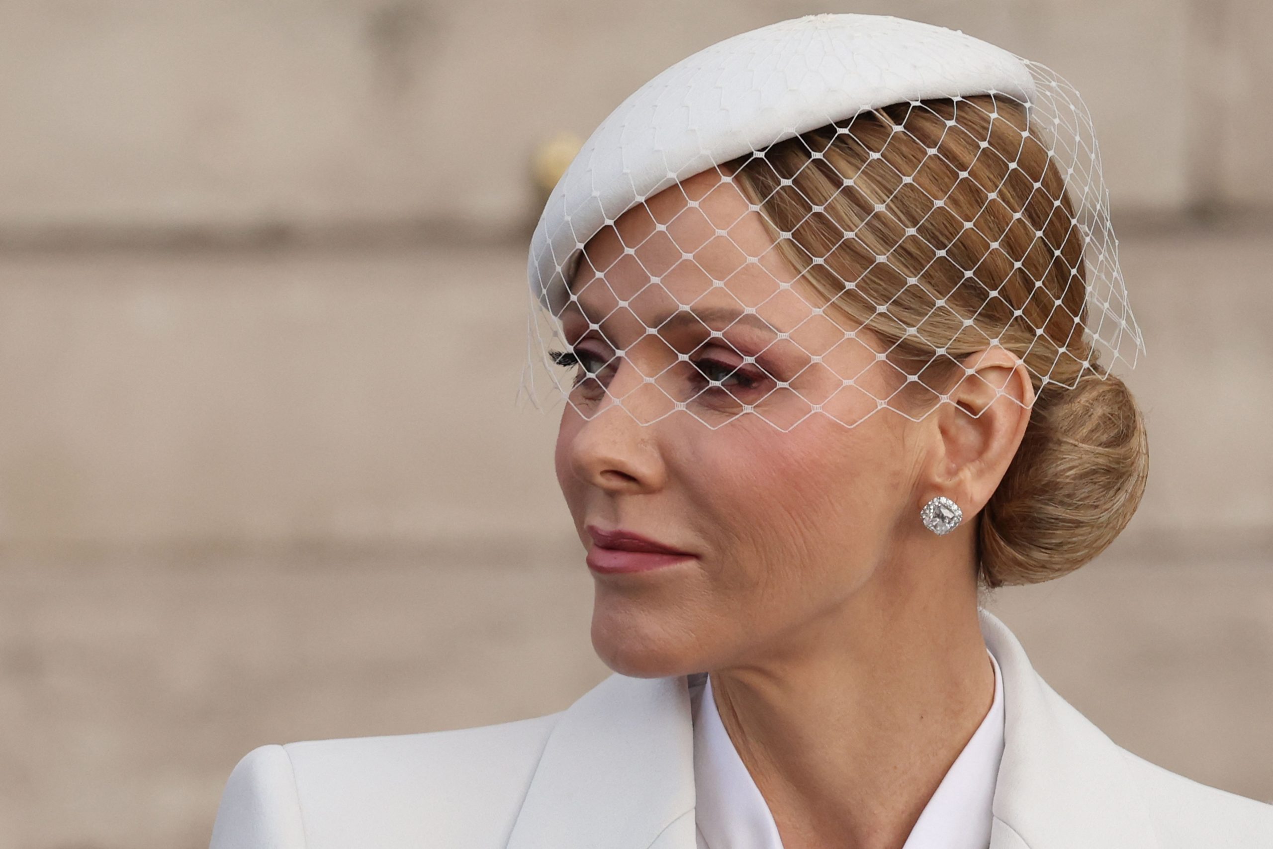 ​Charlène de Mónaco homenajea a Grace Kelly con un vestido joya de Jenny Packham 