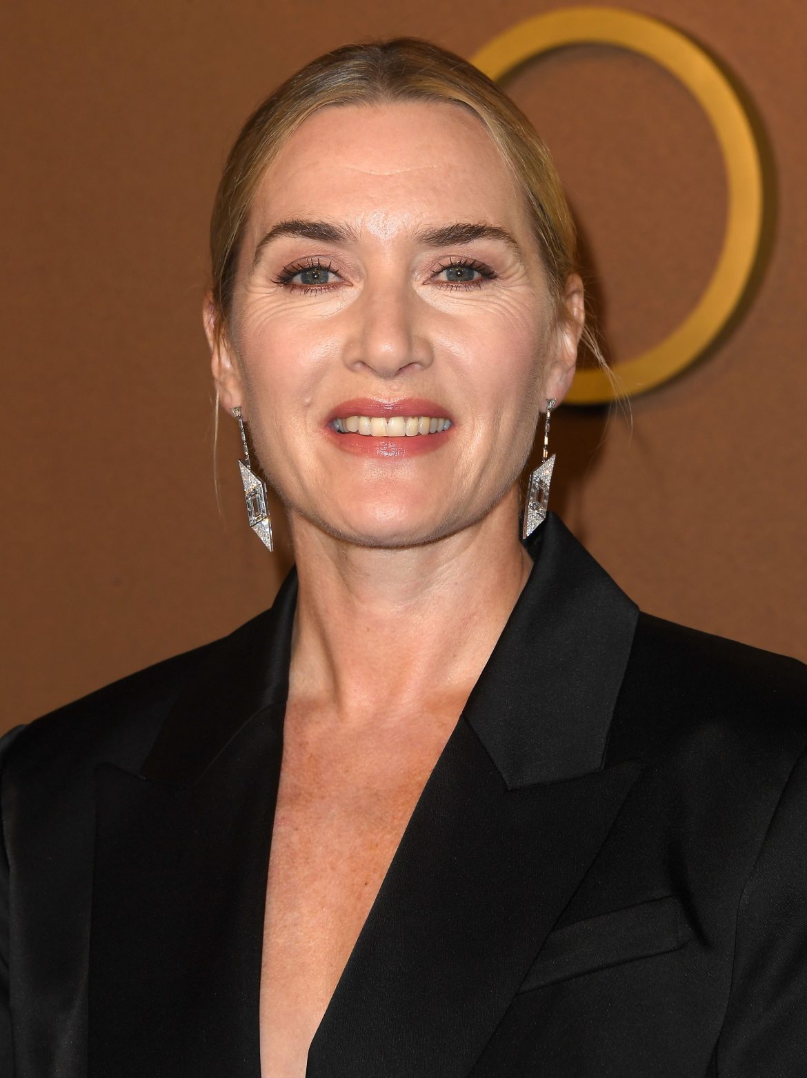 ​Kate Winslet, sobre los fármacos adelgazantes: “Si la autoestima de una persona está tan ligada a su aspecto, da miedo. ¿Saben lo que están ingiriendo?” 