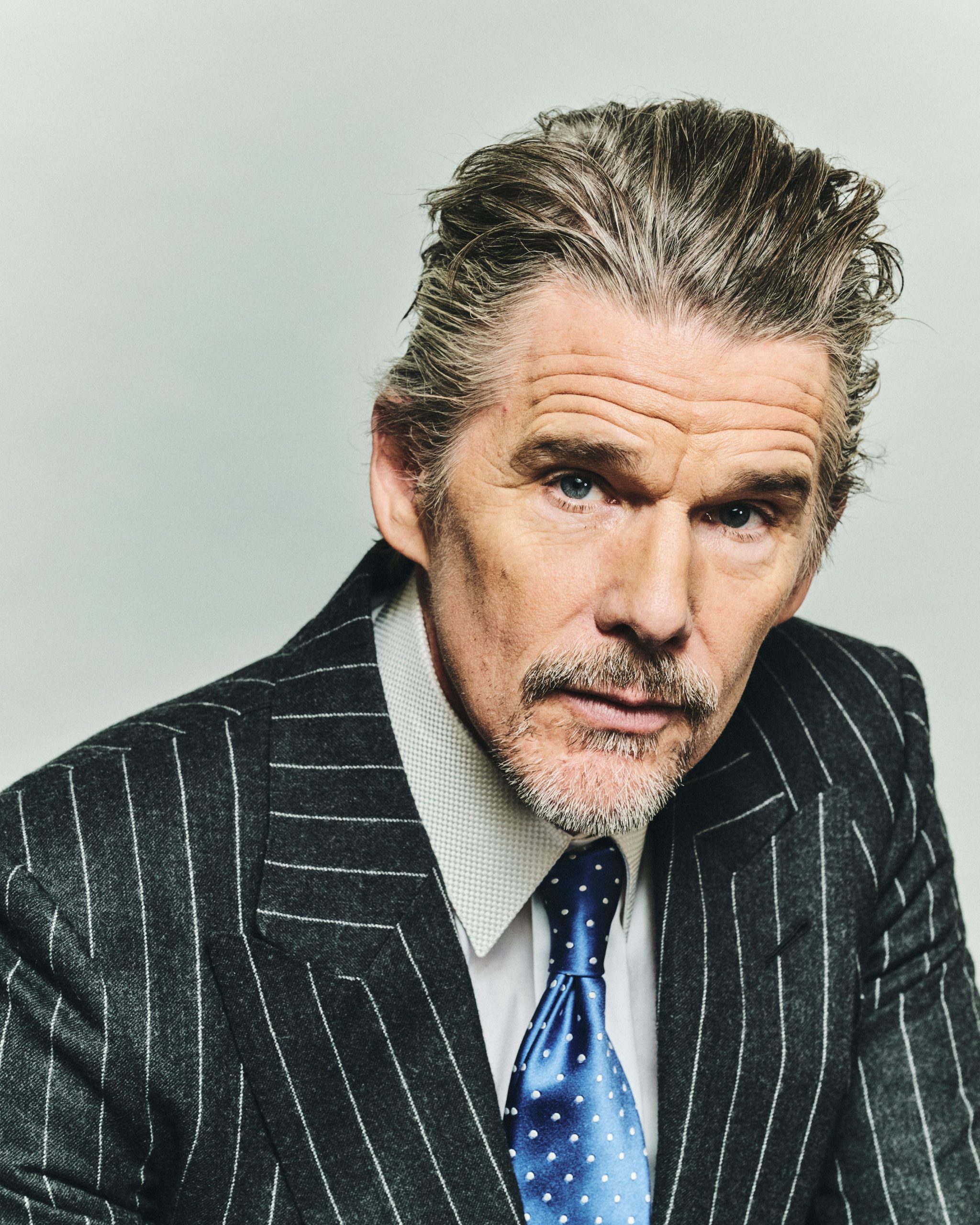​Ethan Hawke: “Carpe diem le da sentido a cada vida. Estamos aquí por solo un instante, tenemos que recordar que hay que disfrutar y dar lo mejor de nosotros… He visto a mucha gente con ese tatuaje” 