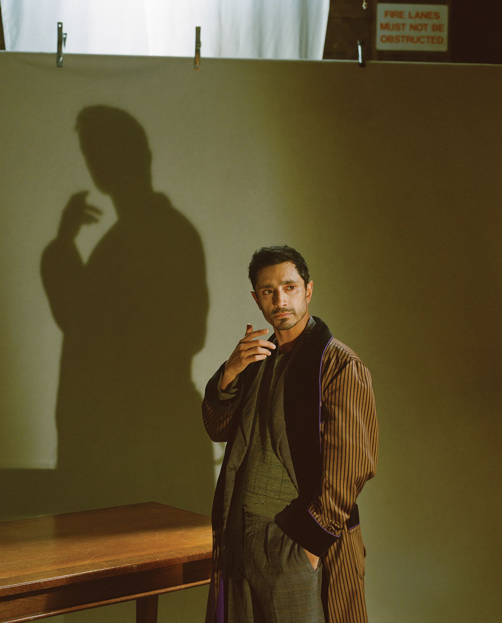 ​Riz Ahmed: “Tom Cruise no se toma días libres. Esto es lo que le encanta hacer y tiene clarísimo que ha sido puesto en esta tierra para hacerlo” 