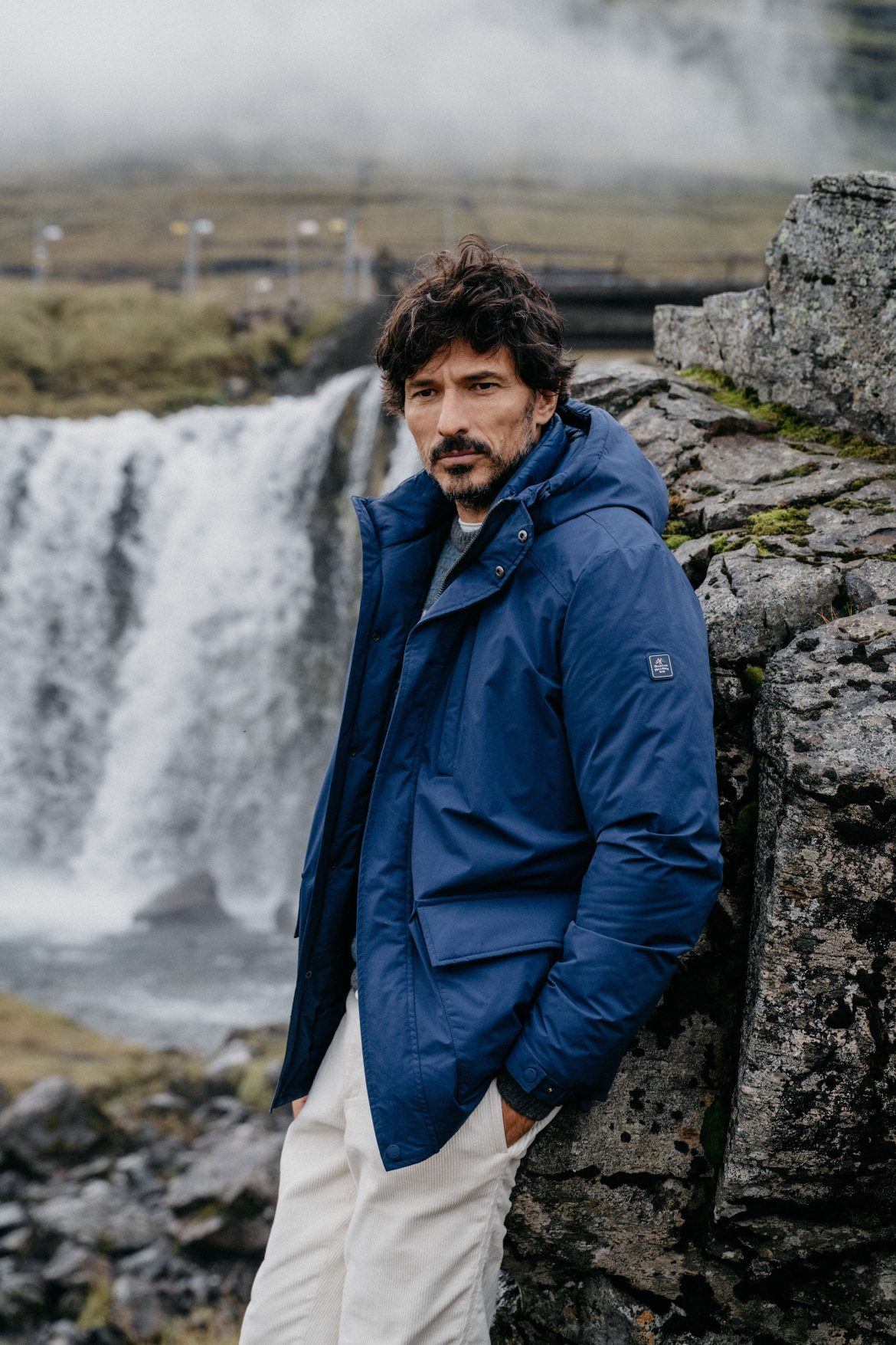 ​Los #FavoritosVF de la semana: el regalo que combina diseño, aventura y experiencias únicas, la colección para brillar sin esfuerzo estas fiestas y el coche que se inspira en la caída de la seda 