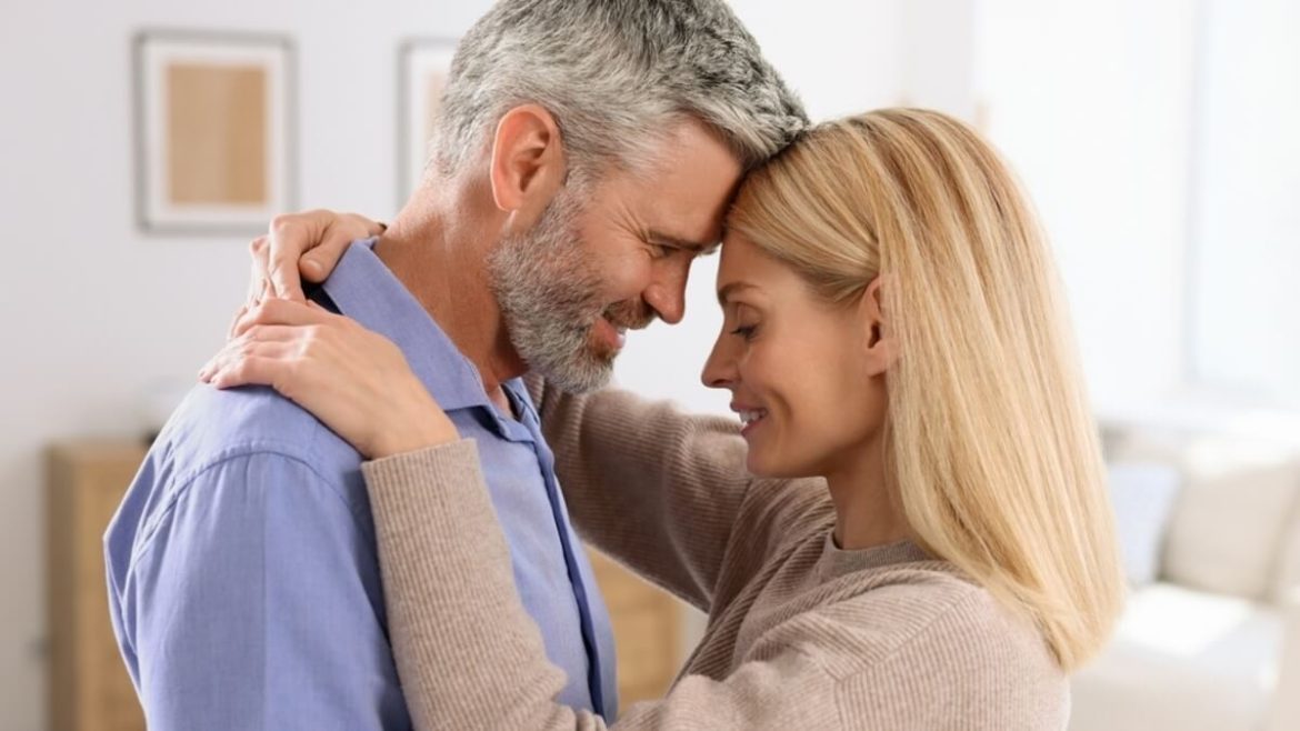 Cómo aplicar la regla 2-2-2 para una relación de pareja sin monotonía