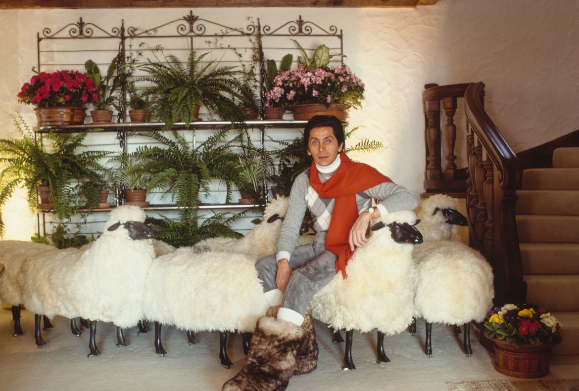 ​Livin’ la vida Valentino: la fabulosa cuadrilla de amigos del maestro 