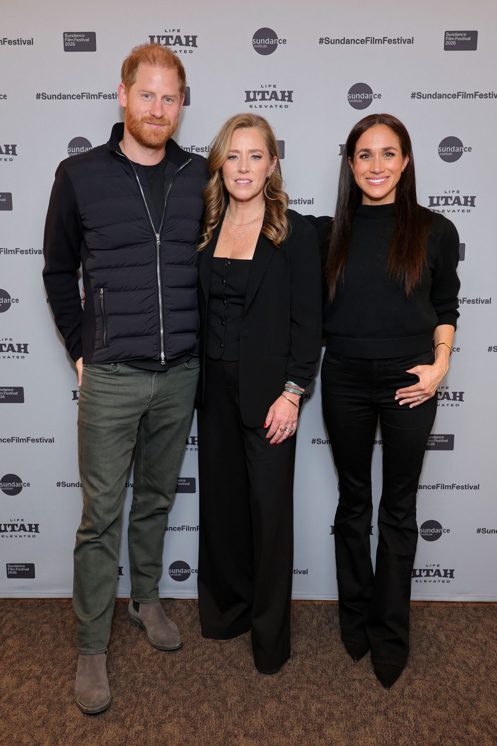 Posado con la hija de Robert Redford y la nostalgia de su época como girl scout: Meghan Markle y el príncipe Harry, en el Festival de Cine de Sundance