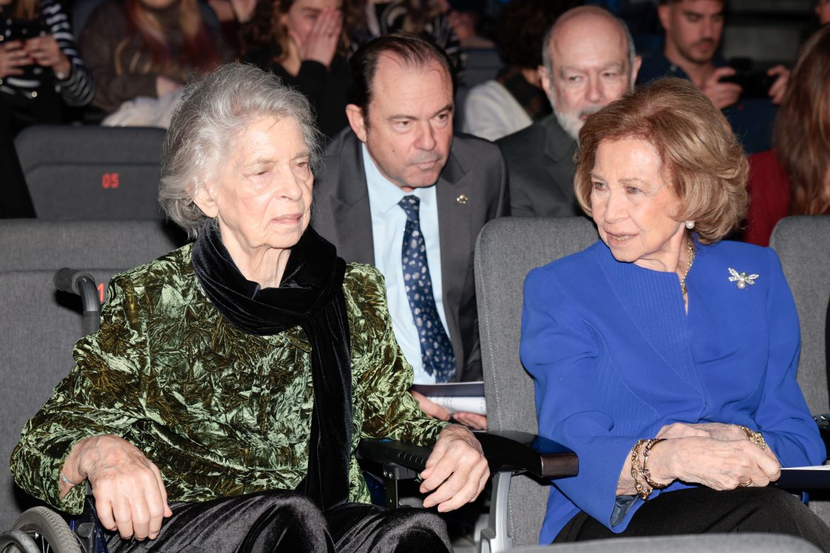 ​La cancelación de la agenda de la reina Sofía hace saltar las alarmas por el estado de salud de su hermana Irene de Grecia 