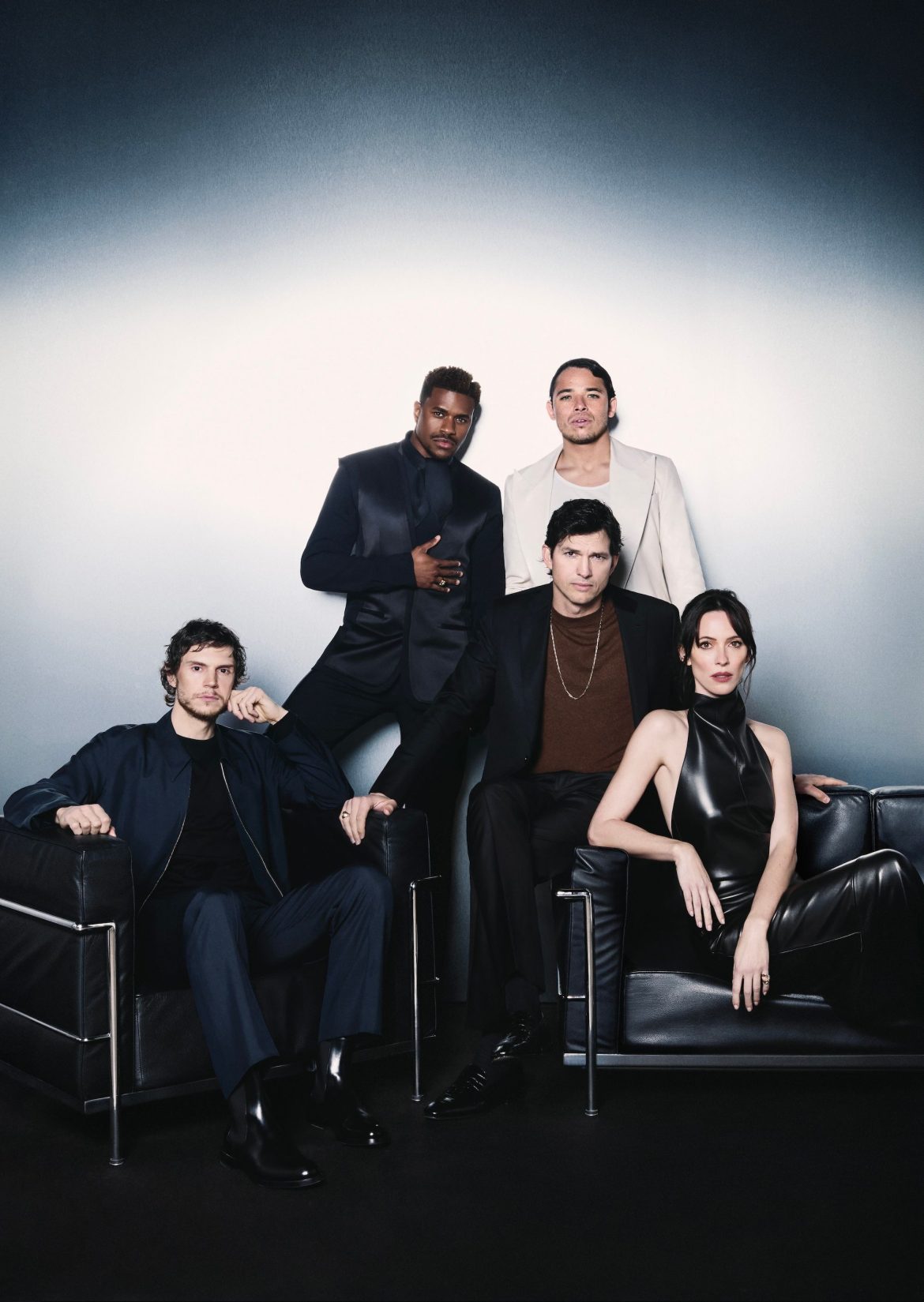 ​Exclusiva: La belleza de Ashton Kutcher, Rebecca Hall y el resto del reparto de la serie The Beauty, captada por Nima Benati 