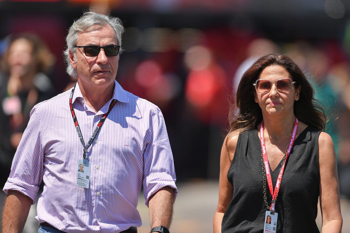 ​Reyes Vázquez de Castro, la gran compañera de vida de Carlos Sainz: un amor que surgió a los 18 años, tres hijos en común y una nueva faceta como abuela 