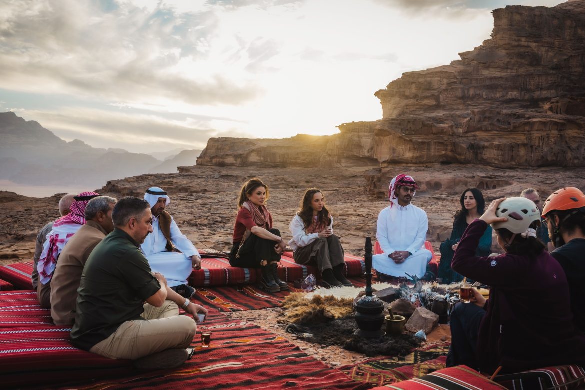 ​La escapada madre-hija de Rania de Jordania con la princesa Salma: “Puede que no sea imparcial, pero sinceramente no puedo imaginar un lugar más impresionante en la Tierra” 