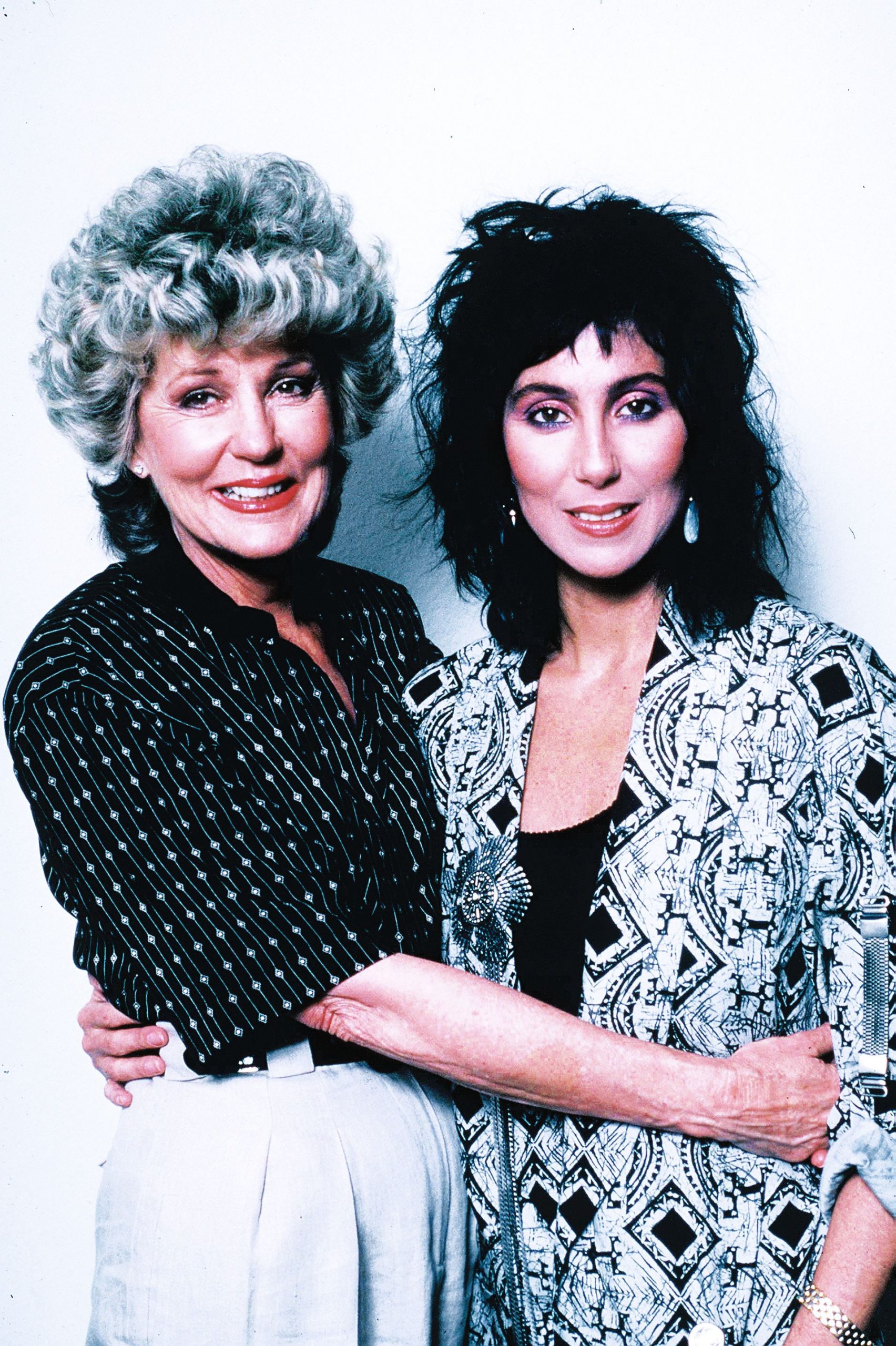 ​·Adelanto de las memorias de Cher· La dura historia de su madre: “Rara vez las mujeres de mi familia elegían bien a sus hombres, y Jackie Jean no fue la excepción" 