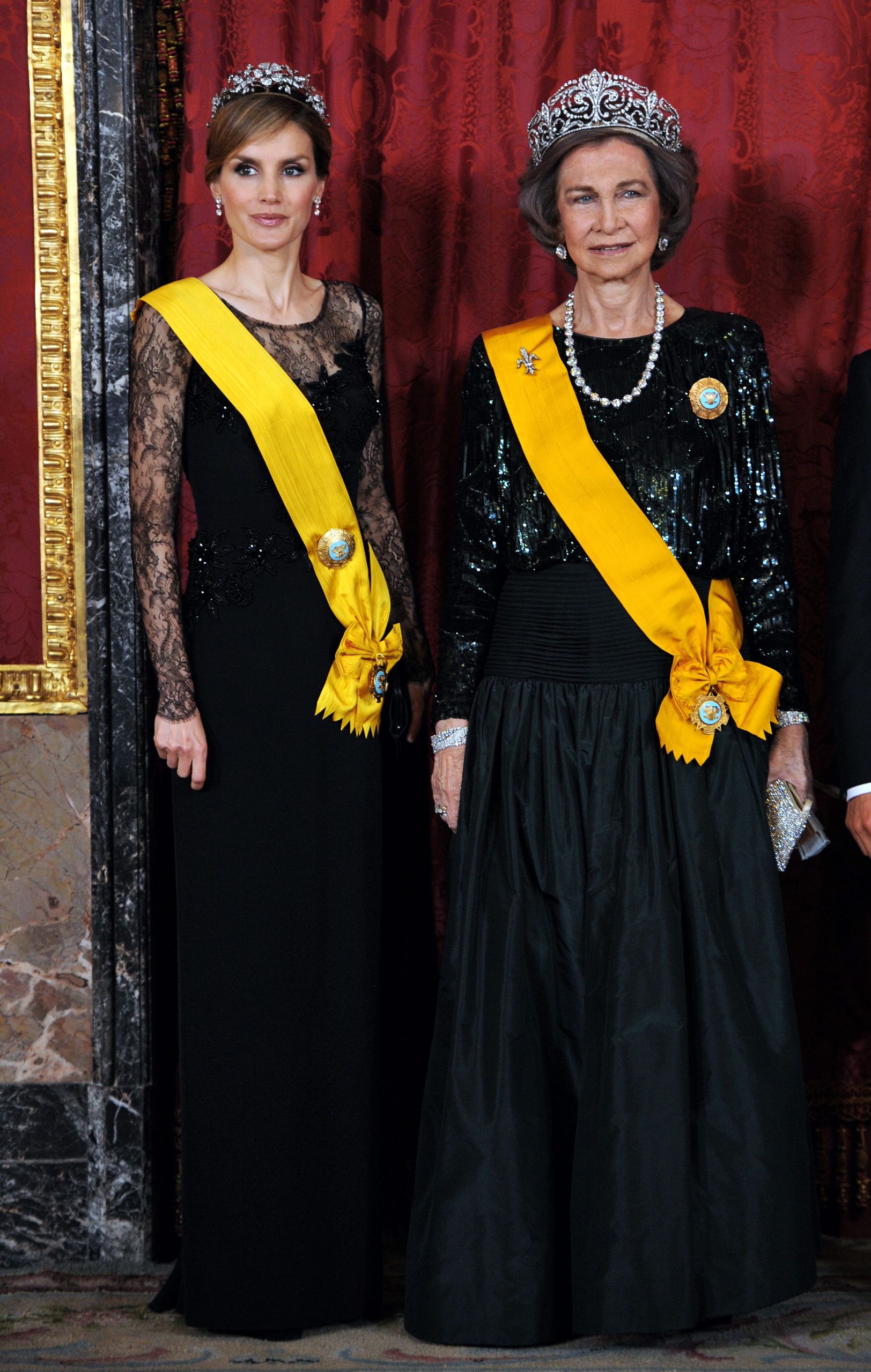 ​Los vestidos de Valentino que la reina Letizia rescató del armario de la reina Sofía 