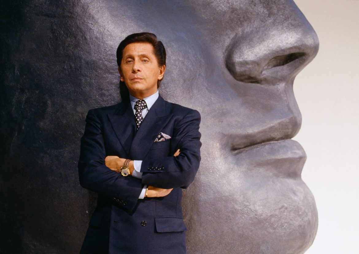 ​Adiós a Valentino, último emperador de la moda y maestro de sueños 