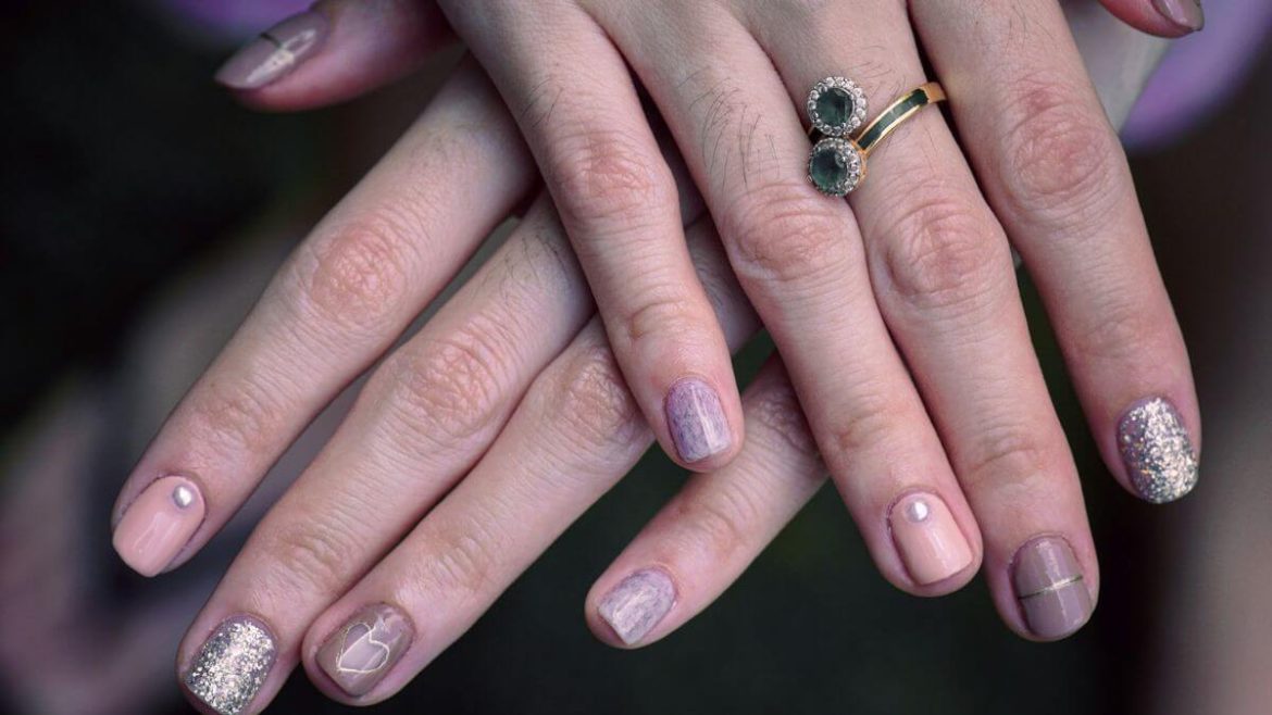 Las uñas cuadradas regresan: cómo adaptar las “square nails” a tu estilo