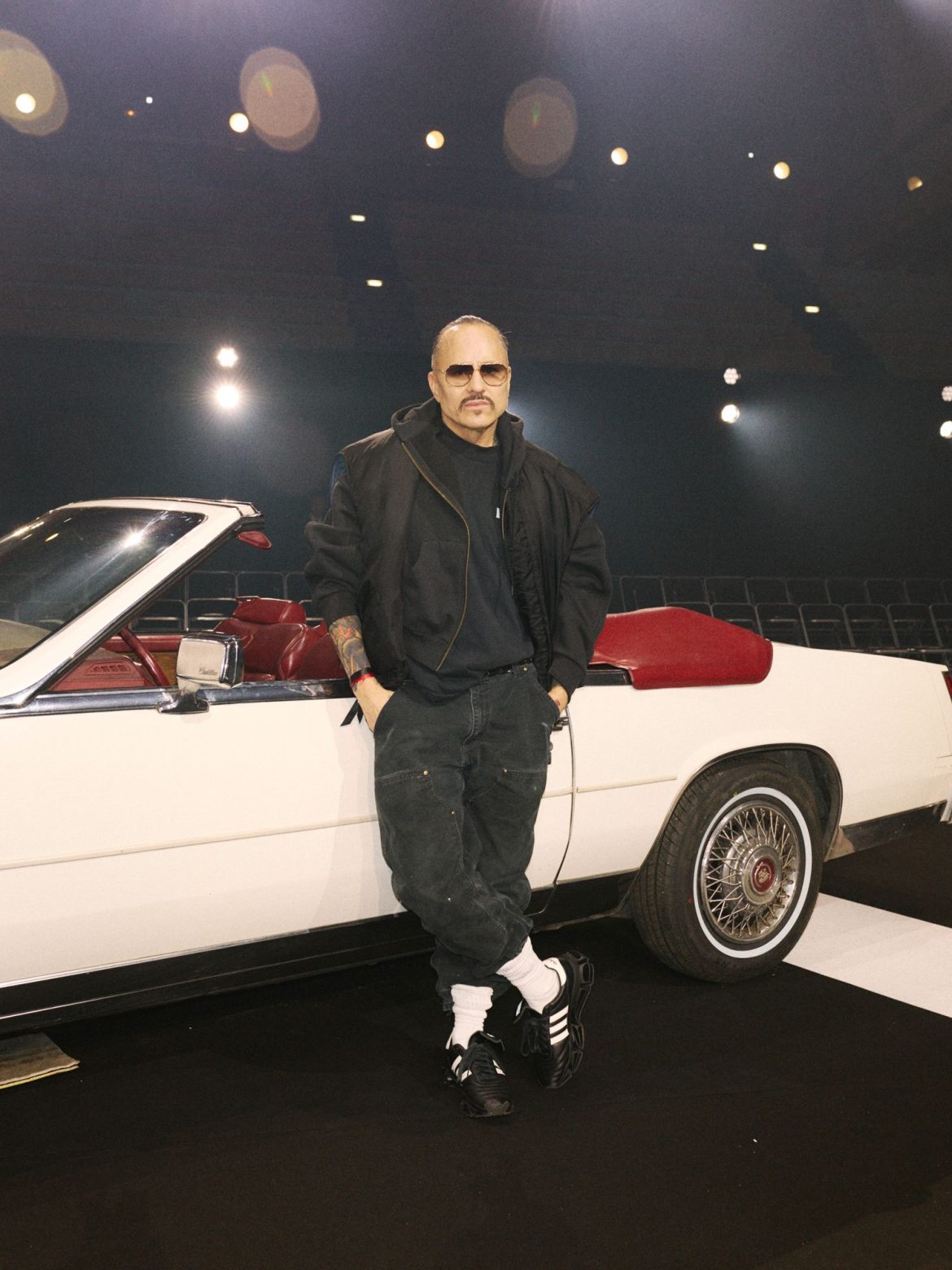 ​Willy Chavarría:  “En este preciso momento creo que es necesario que el mundo vea a los latinos en todo su esplendor. Con la ropa más bonita, cantando la música más bonita. Esto tiene que estar en el pedestal más alto posible” 