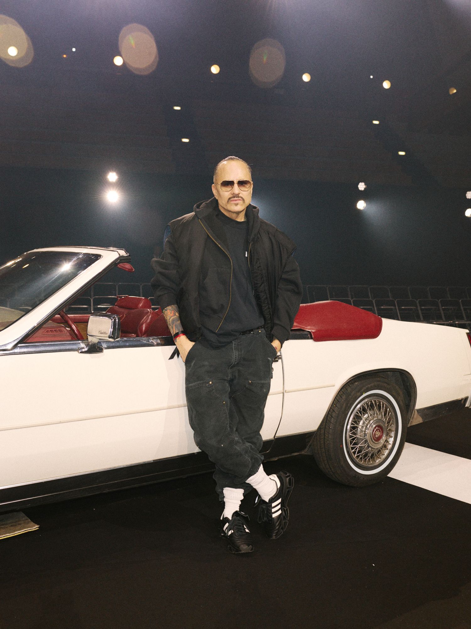 ​Willy Chavarría:  “En este preciso momento creo que es necesario que el mundo vea a los latinos en todo su esplendor. Con la ropa más bonita, cantando la música más bonita. Esto tiene que estar en el pedestal más alto posible” 