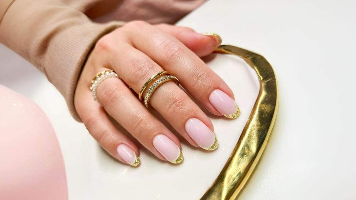 Estilos de manicura francesa moderna: 5 variantes y cuándo te favorece cada una