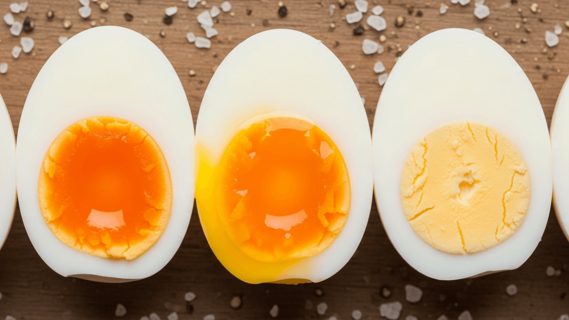 Huevos cocidos a la perfección: ¿cuánto tiempo dejarlos para que la yema quede cremosa?