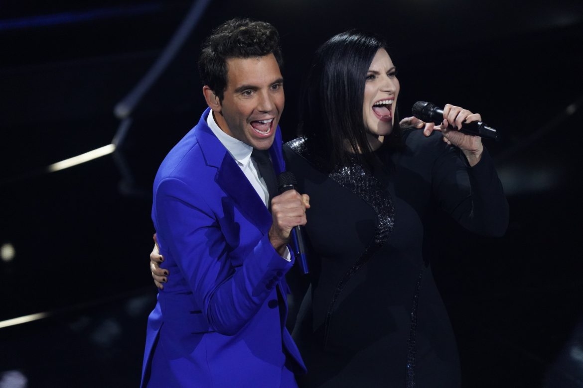 ​Emociona, desconcierta y, en algunos casos, calienta: el Festival de Sanremo explicado por un italiano 