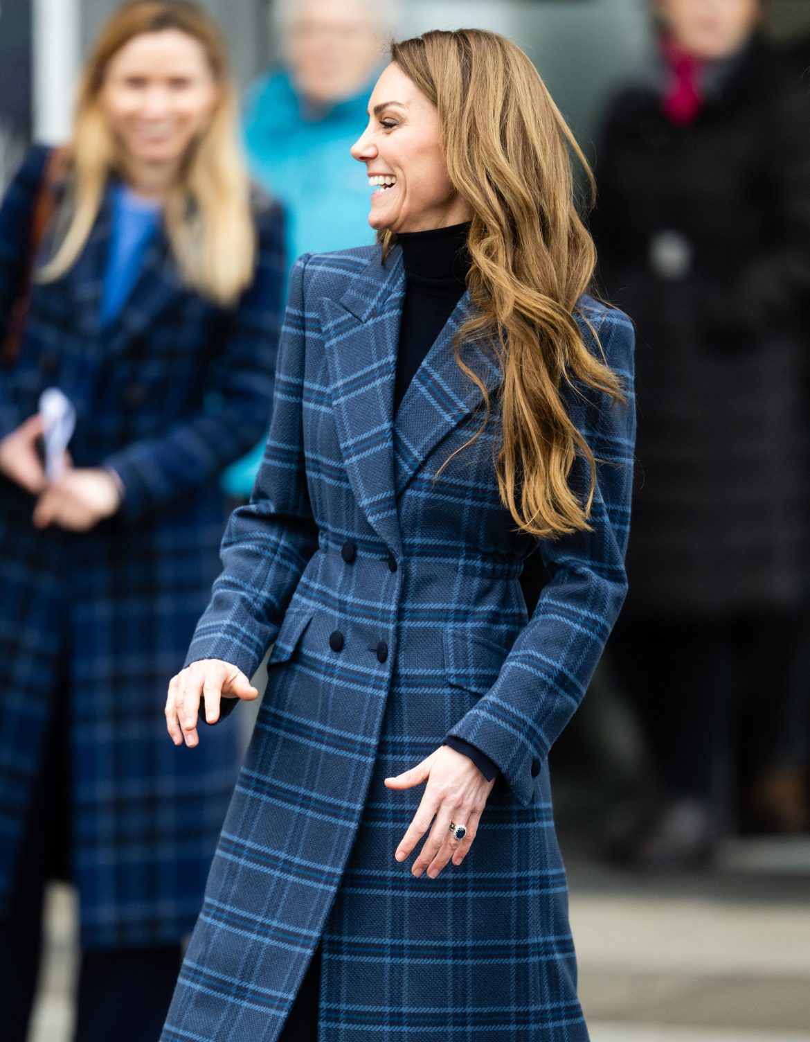 ​El pelo de Kate Middleton nunca ha tenido mejor aspecto: «Con el cabello largo hay mucha más libertad de peinado, desde ondas suaves y acabados lisos hasta recogidos y texturas” 