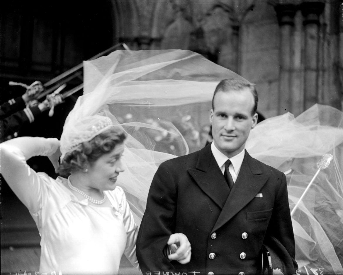 ​La indómita vida de Lady Anne Spencer, tía de Diana de Gales: una evacuación en la Austria nazi, una boda en tiempos de guerra y años de servicio en la Marina 