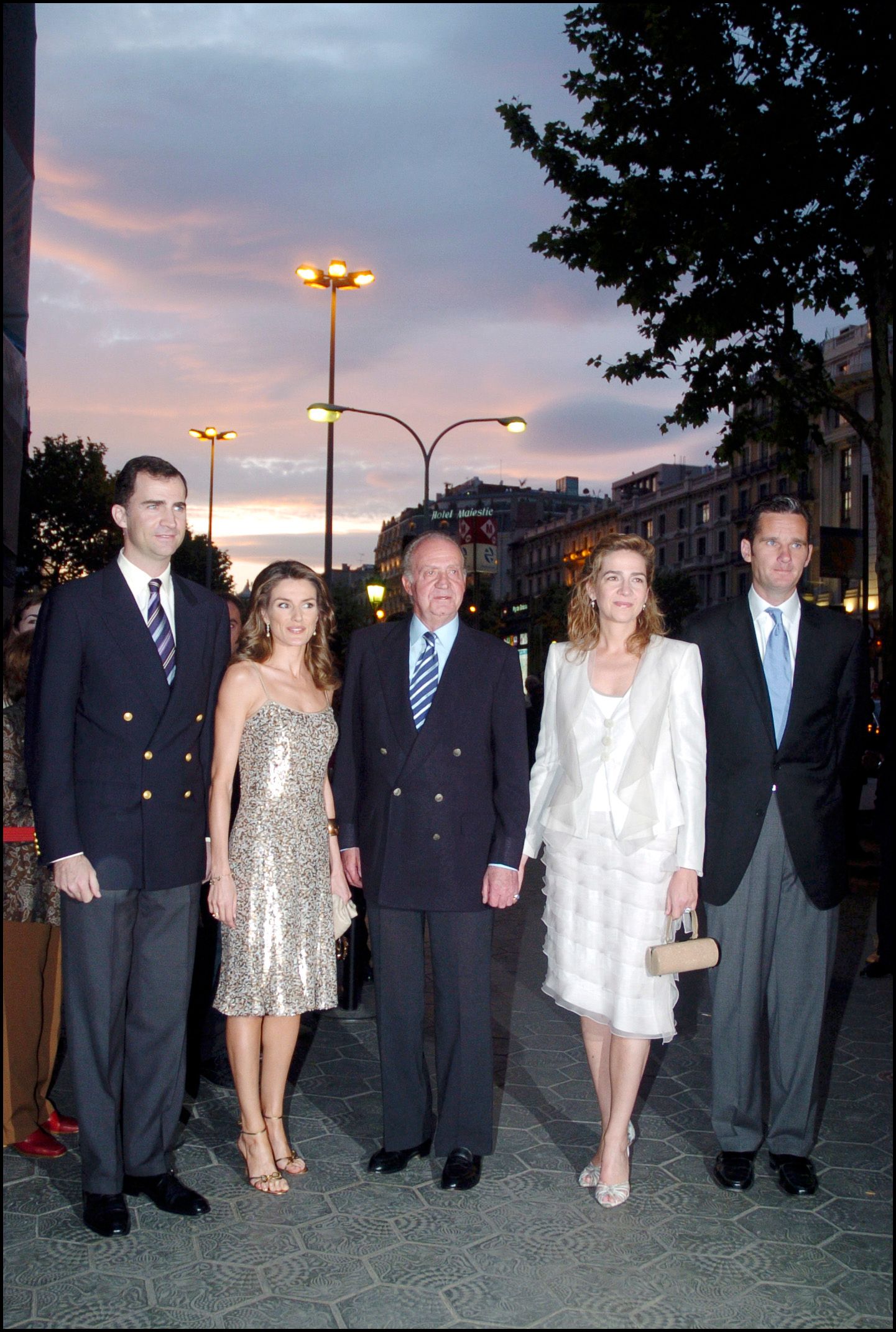 ​"Últimamente tenemos a la familia real española más pendiente de las novedades editoriales que los columnistas literarios" 