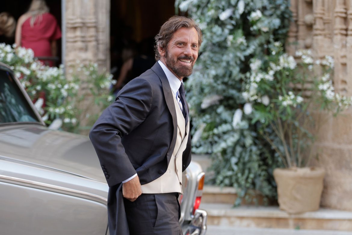 ​Quique Sánchez Flores y su cumpleaños más especial: enamorado de Blanca Romero, un refugio en Gijón y una gran noticia familiar que le llena de felicidad 