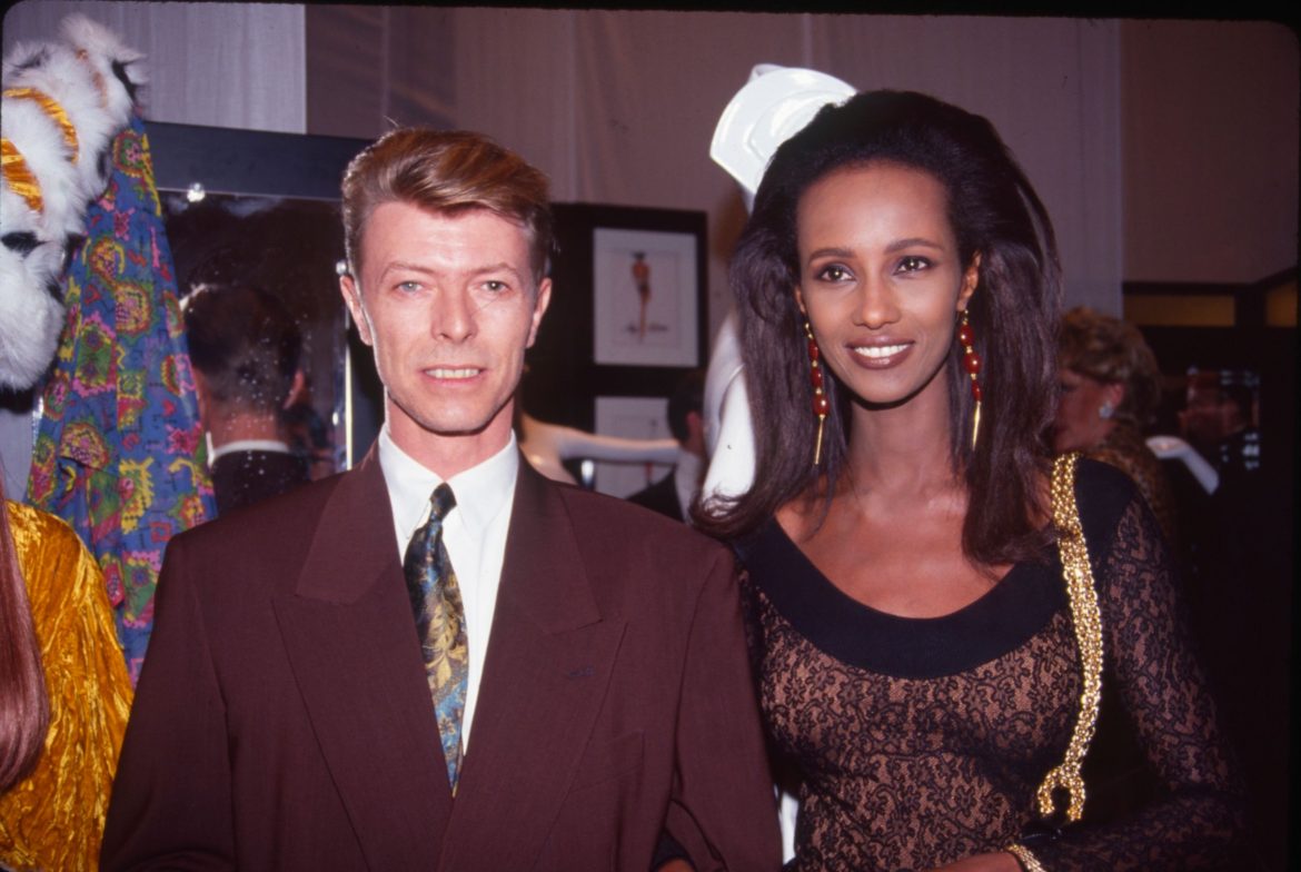 ​La hija de David Bowie e Iman, Lexi Jones, revela que sus padres la sometieron a terapia forzada:  “Me arrancaron de todo lo que conocía. Grité pidiendo ayuda, pero nadie vino” 