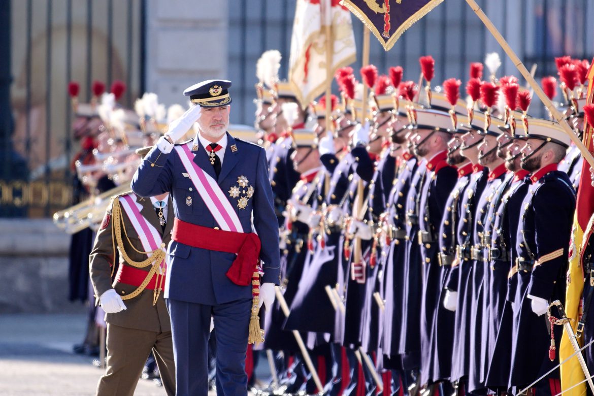 ​Qué nos dice el perfil de Instagram de la Guardia Real sobre ellos: una historia que se remonta al siglo XV, entrenamientos en el campo con Harleys y más de 200 guardias reales de cuatro patas 