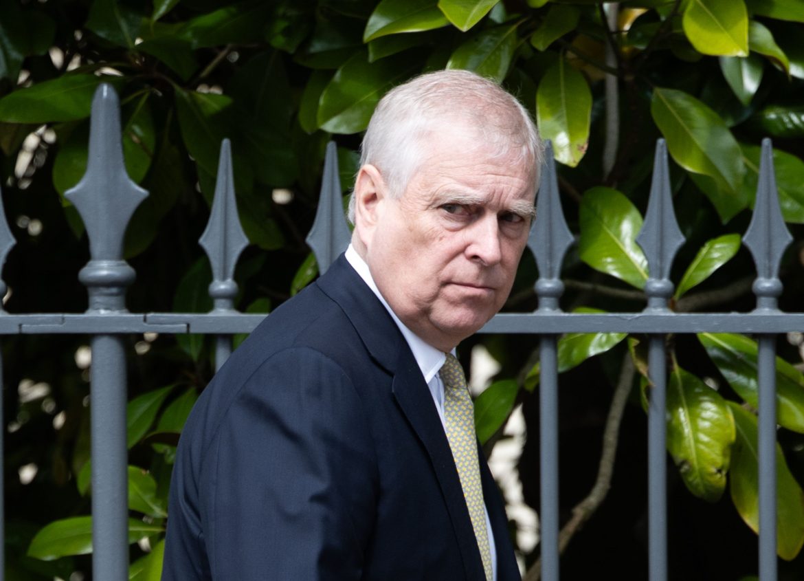 ​“Los dioses de la fotografía estuvieron de mi parte”: la historia detrás de la foto del expríncipe Andrés que ha dado la vuelta al mundo 