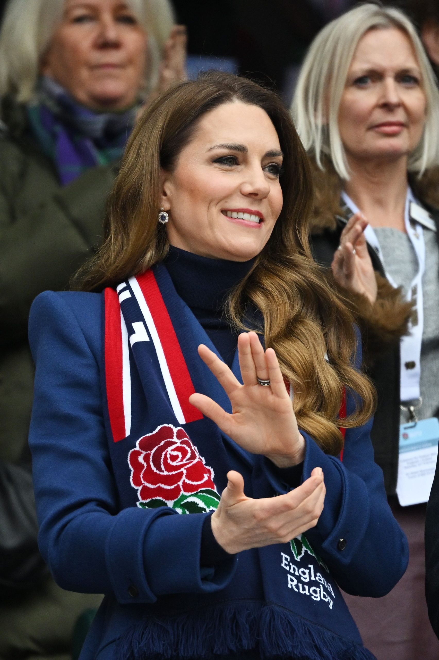 ​Agenda en mitad de la tormenta: Kate Middleton anima a Inglaterra en un partido de rugby mientras la Familia Real se recupera del arresto de Andrés 