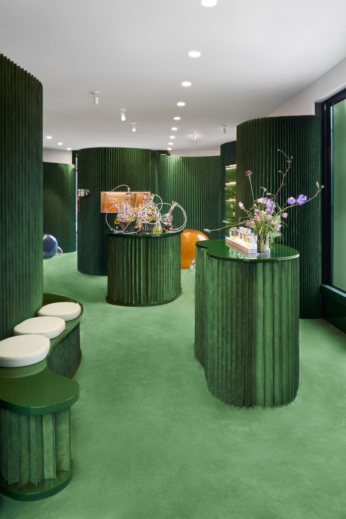 ​Los #FavoritosVF de la semana: una experiencia para sumergirse en el universo de Loewe Perfumes o la mejor manera de celebrar el Día del Margarita 