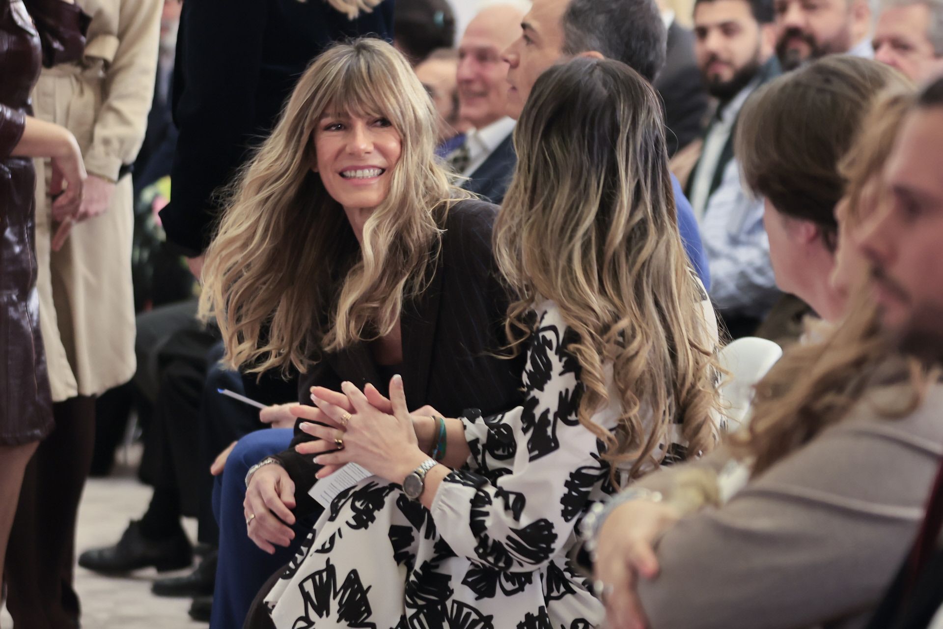 Después de cinco meses, Begoña Gómez vuelve a la escena pública junto a Pedro Sánchez