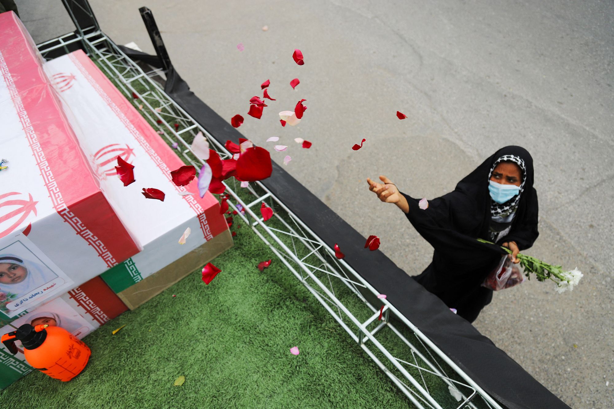 ​Mi familia huyó de la revolución iraní. En la guerra de Occidente por la “Libertad” veo otra cruzada 