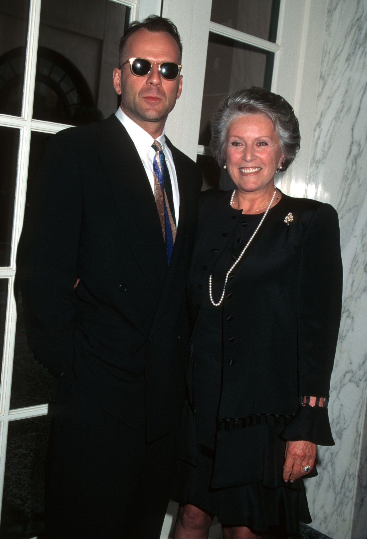 ​»Es un icono aquí»: la madre de Bruce Willis, homenajeada por sus 22 años de voluntariado en el Departamento de Policía de Los Ángeles 