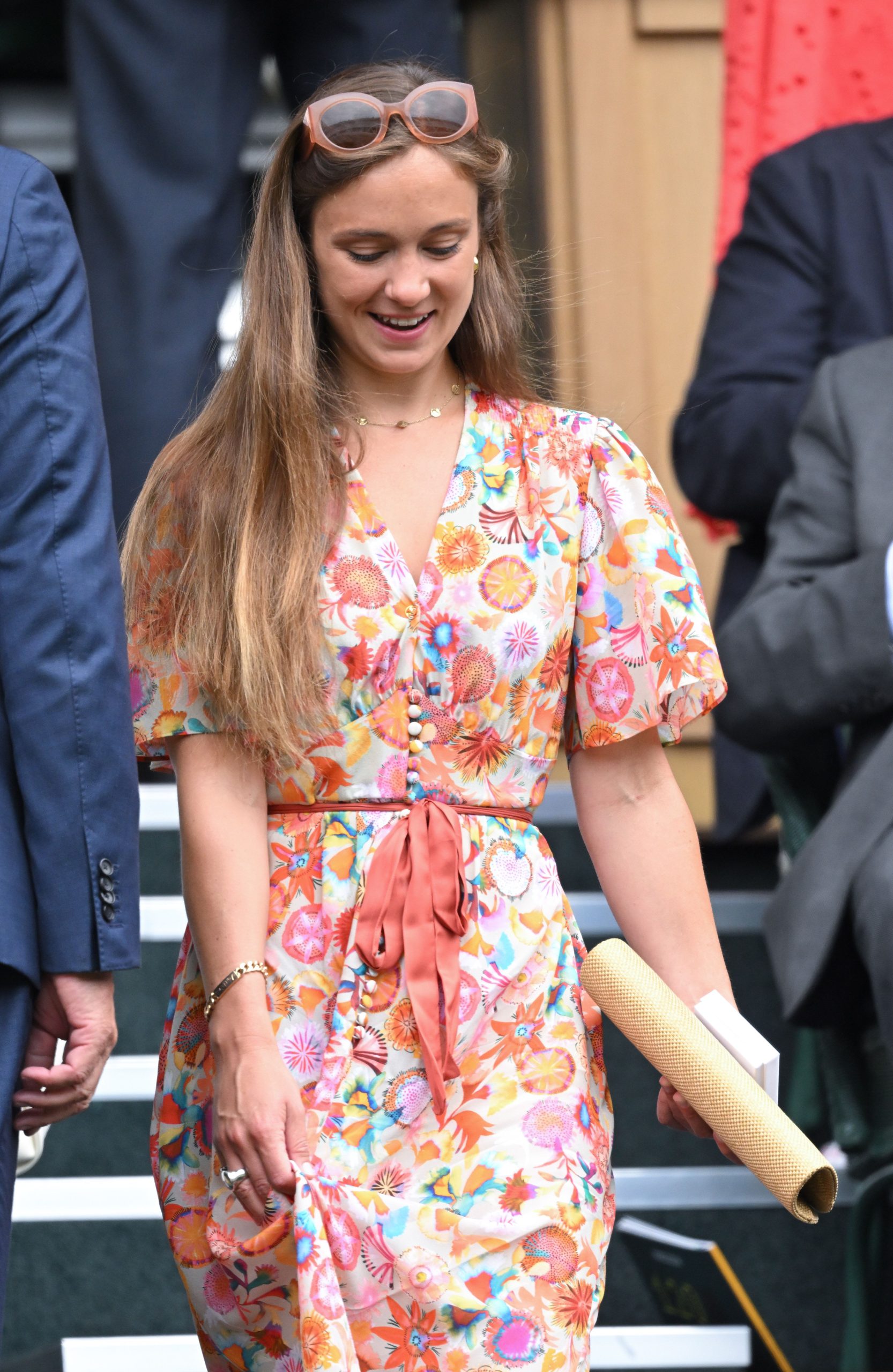 ​Marina Windsor celebra su despedida de soltera: en una idílica isla, con su hermana Amelia y amigas, y un velo y traje de inspiración nupcial 