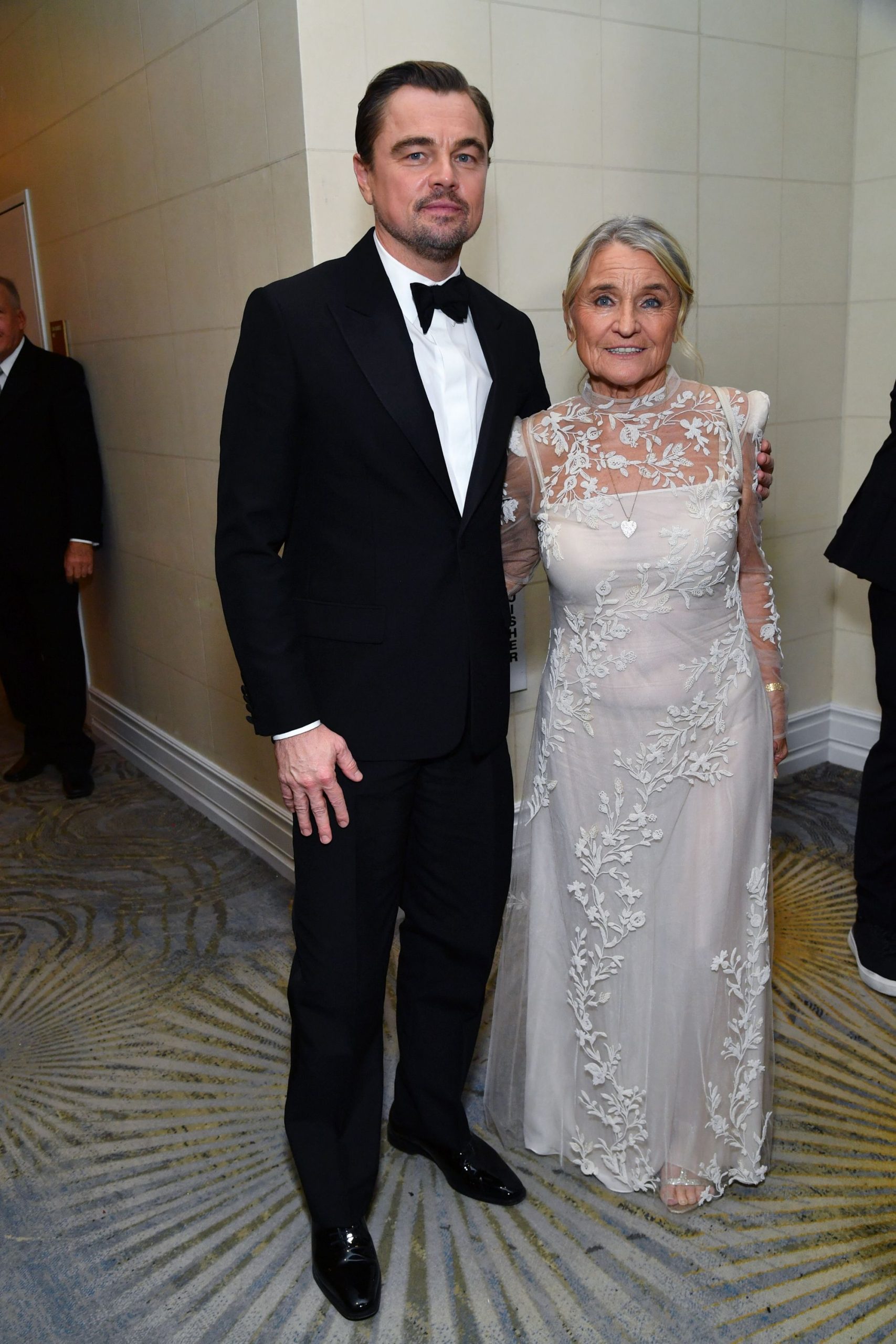 Irmelin, la mujer más importante para Leonardo DiCaprio: nació en un refugio antiaéreo en Alemania, trabajó como secretaria judicial y se hacía tres horas en coche para llevarle a clases de interpretación