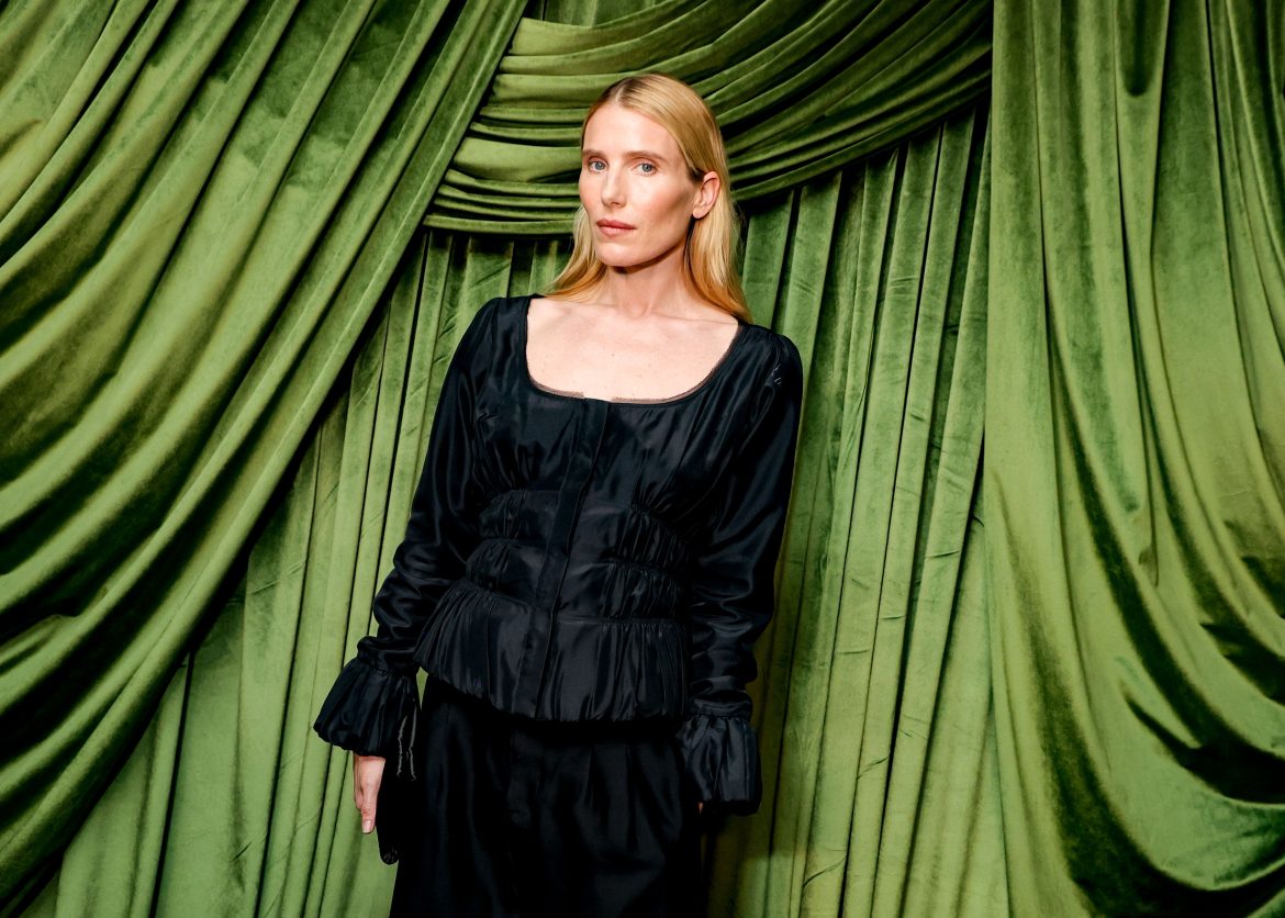 ​Dree Hemingway: “Si pudiera hablar con mi bisabuelo, le preguntaría: ‘¿Adónde me llevas a cenar?» 