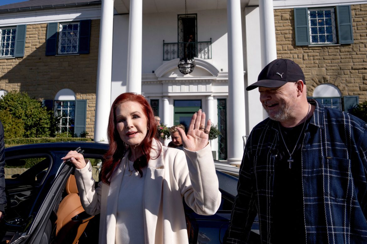 ​Priscilla Presley y el desmentido sobre Sarah Ferguson que acrecenta el misterio sobre el paradero de la ex duquesa de York 