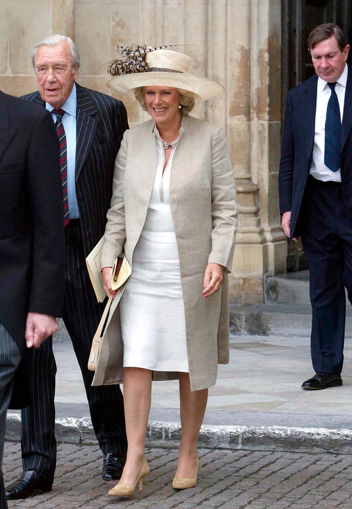 ​Bruce Shand, padre de Camilla, y los años como prisionero de los nazis que marcaron el amor por los libros de la reina 