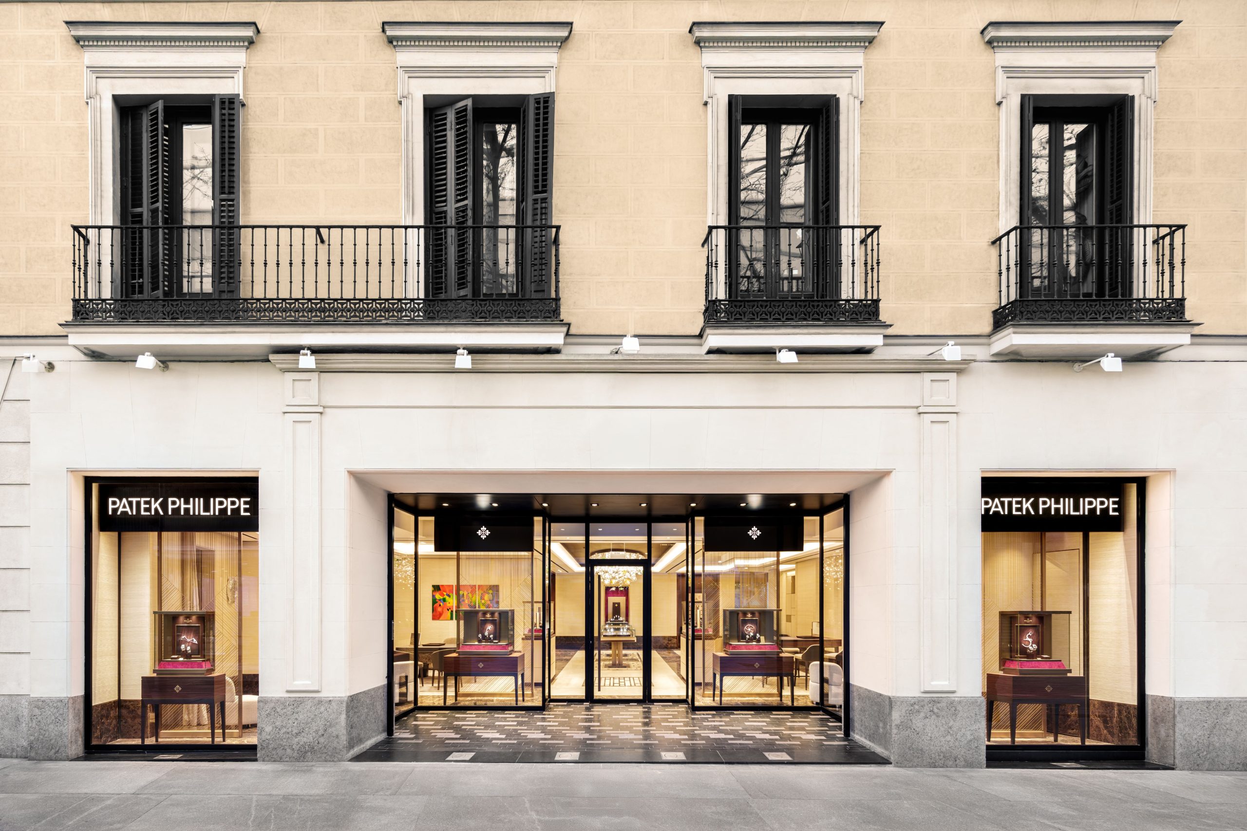 ​Patek Philippe ya tiene su primera boutique en España: así es su exclusivo espacio en la madrileña calle Serrrano 