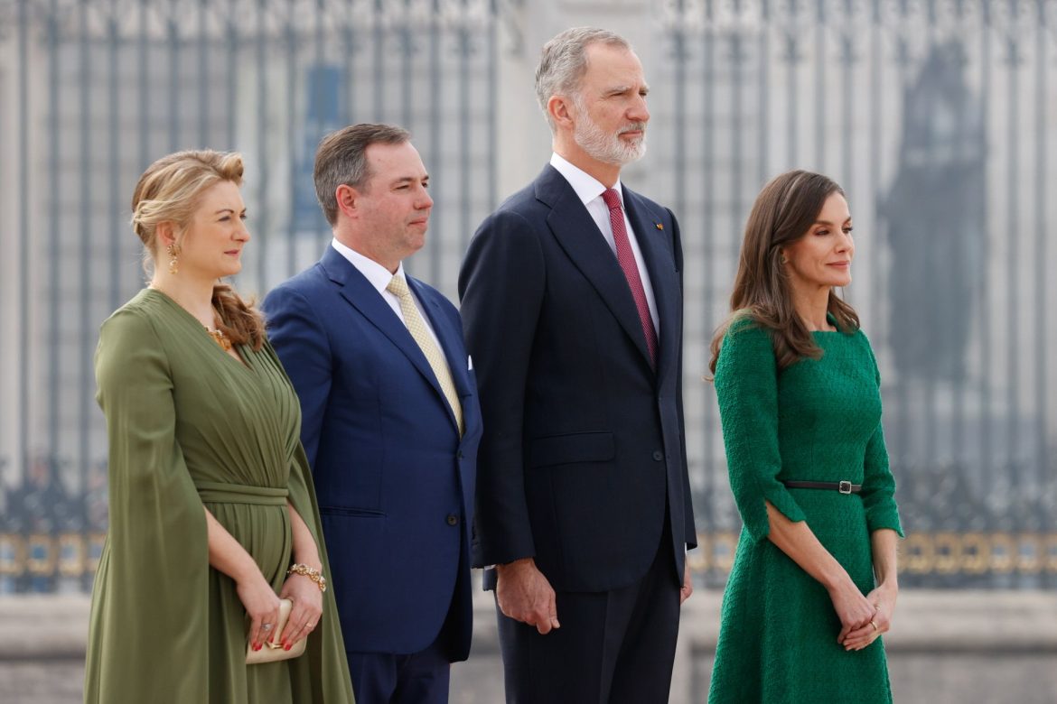 ​Visita de los grandes duques de Luxemburgo: Felipe VI se une “a los llamamientos a la contención en el uso de la fuerza” en Oriente Medio 